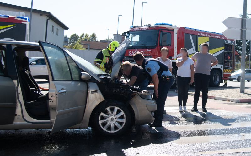 požar, goreči-avto, pogoreli-avtomobil