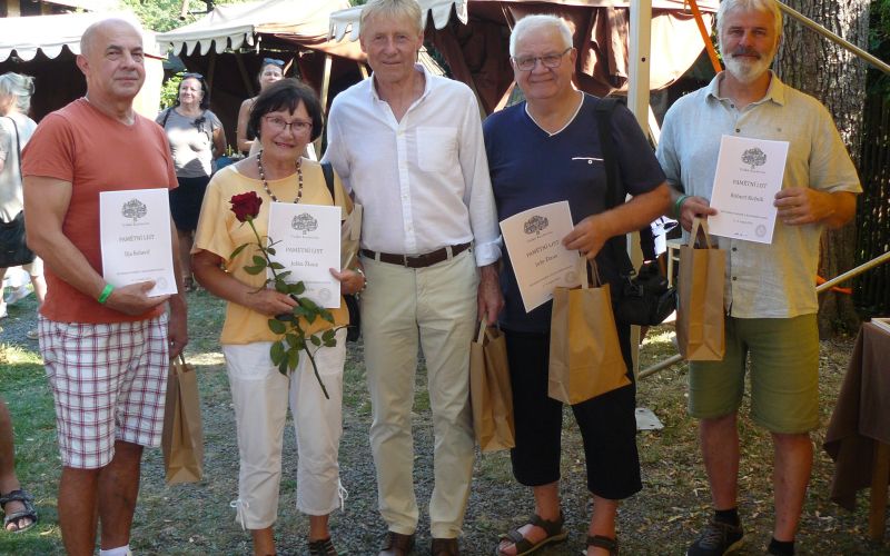Udeleženci rezbarskega simpozija Češka.jpg