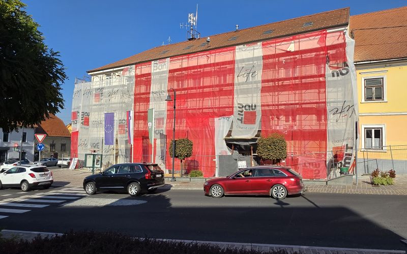 Sd-obnova občinske fasade1.jpg
