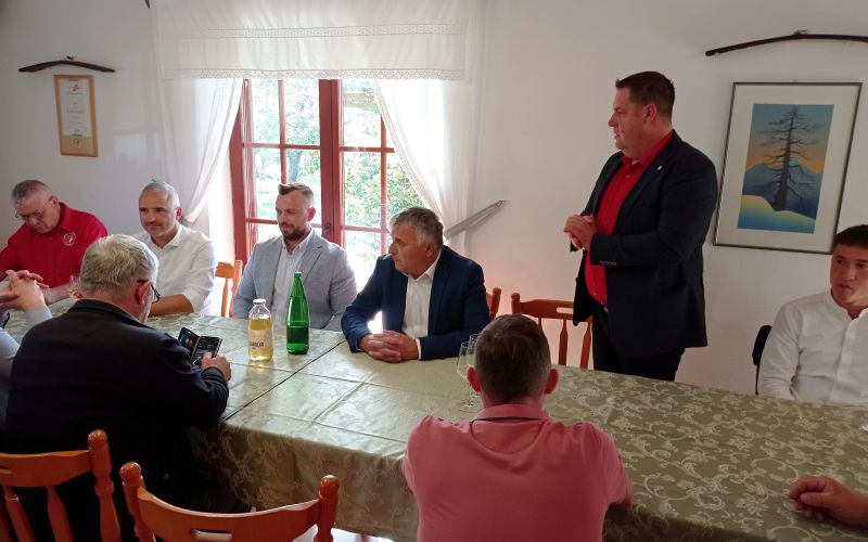 minister-cigled-kralj, vinogradniki, sofinanciranje, zlata-trsna-rumenica, kraljevina, kmet