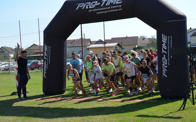atletika_Zlati_tek_start.JPG
