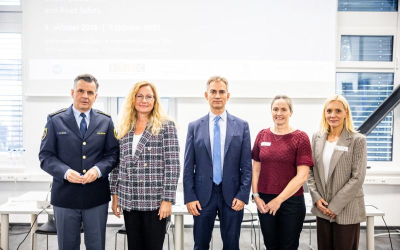 Novinarska konferenca AVP