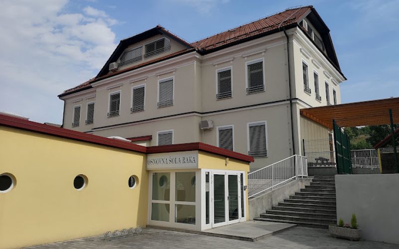 iš raka.jpg
