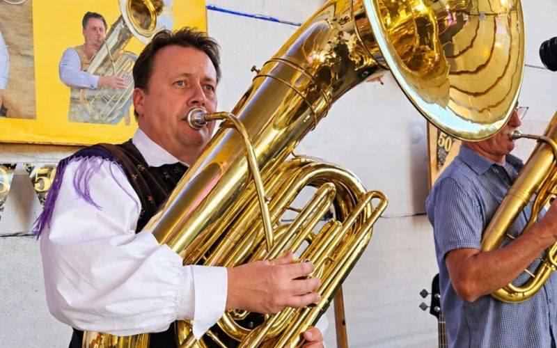 Branko Novak praznoval: 50 let glasbe, prijateljstva in nepozabne zabave