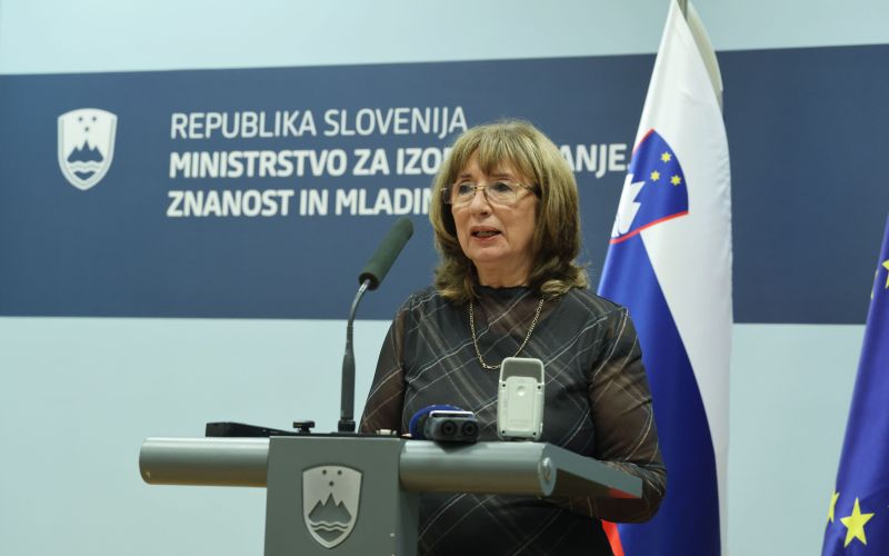 mojca škrinjar.jpg