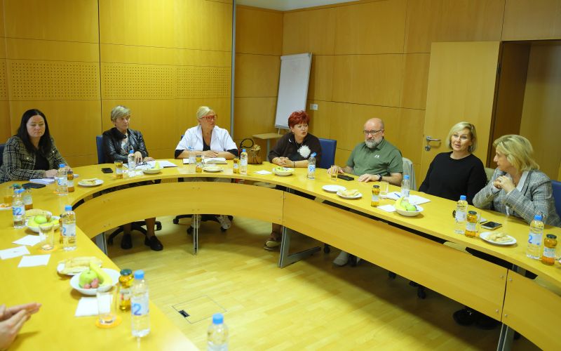 cg_zdravniska_zbornica_2.jpg