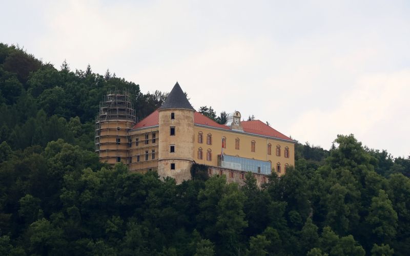 podcetrtek, grad, peter-misja