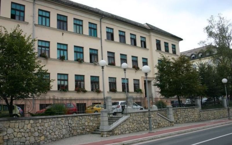 oš center.jpg
