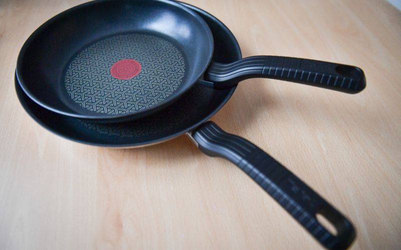 PFAS, kemikalija, ponev, tefal, strupena, prepoved