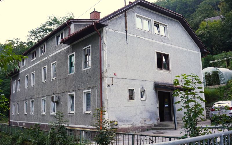 Hrastnik, cesta 1. maja