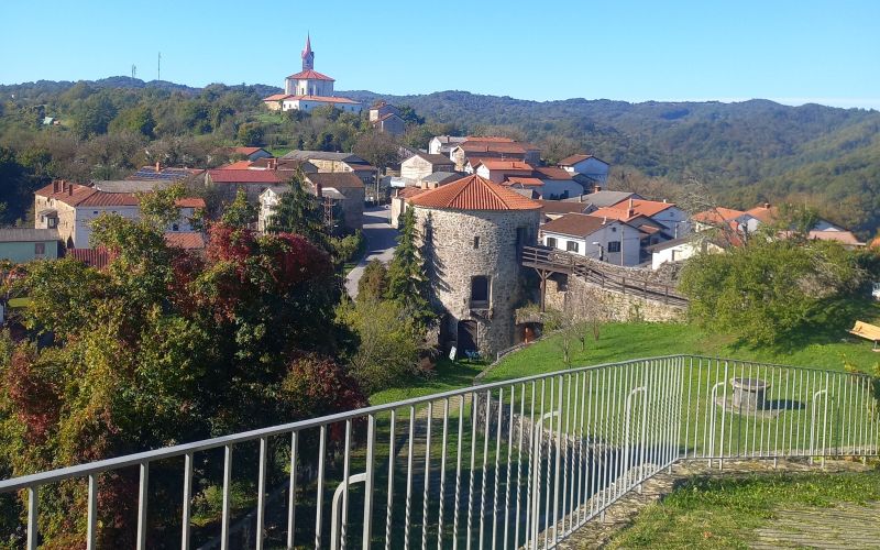 du-straza, notranjska