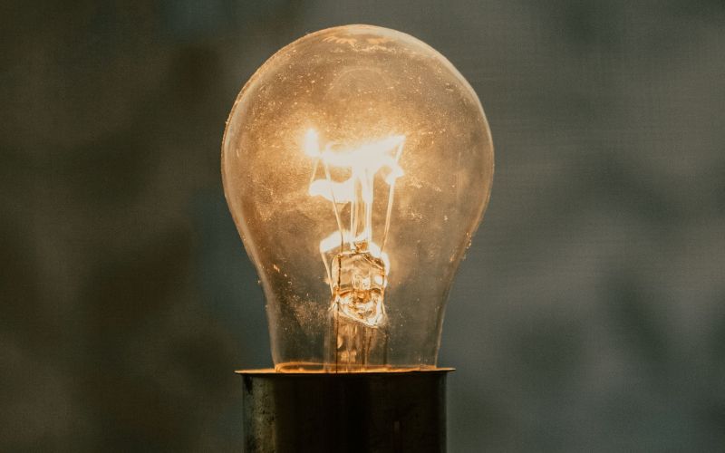 elektrika, prihranek-pri-elektriki, cene-elektrike, soncne-elektrarne