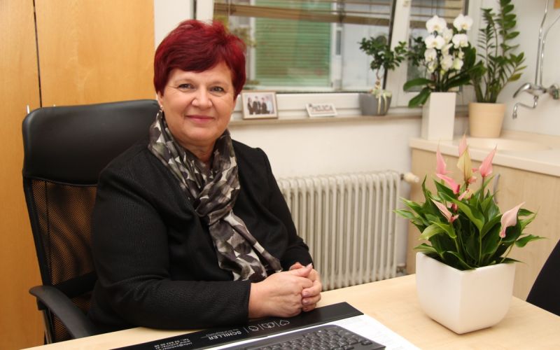 mojca_mihevc.jpg
