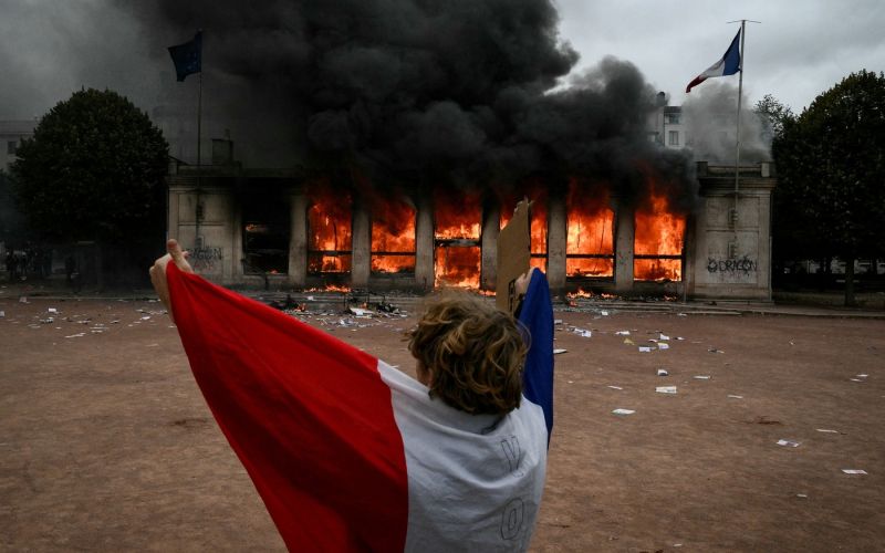 lyon, info center.jpg