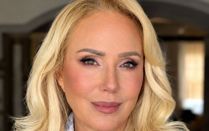 Lepa Brena