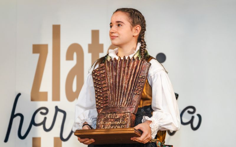 sinja_harmonikarica_2.jpg