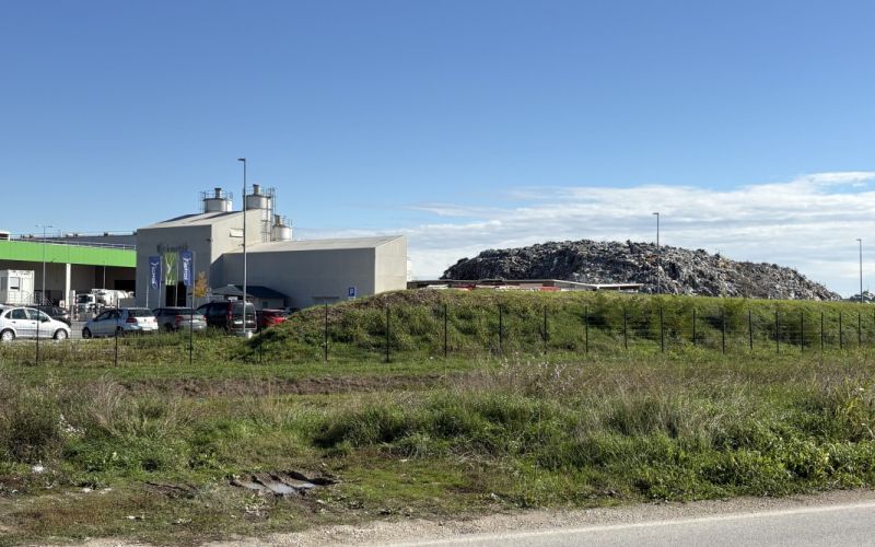afera-kostak, zakopani-odpadki