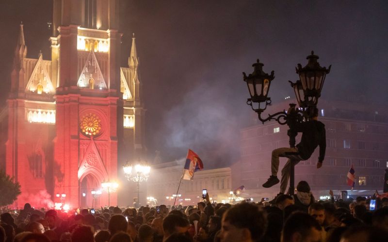novi sad, slavje, po volitvah.jpg