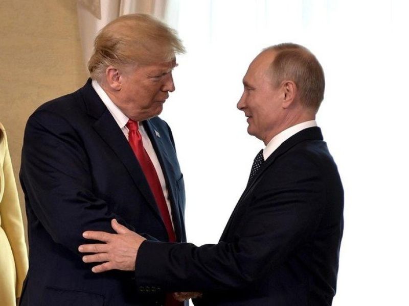 Trump sprostil sankcije na ruski dizel, res želi umiriti cene na črpalkah