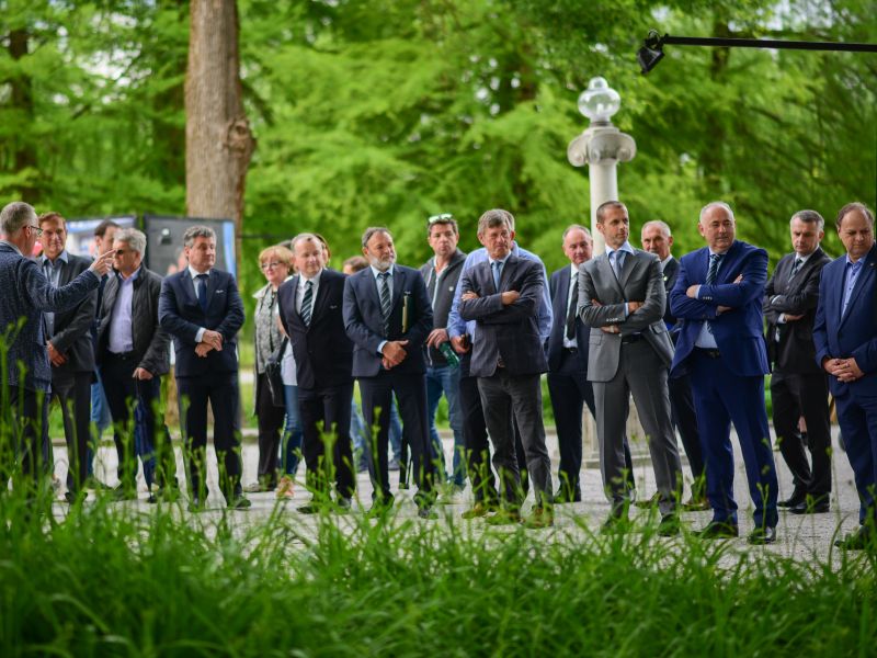 Ugledni slovenski nogometni delavec ob Otoku ljubezni požel odobravanje