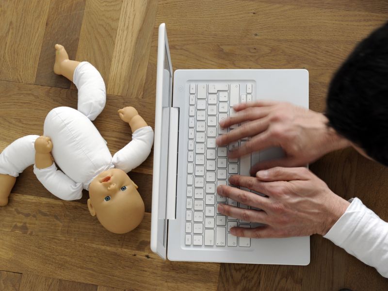 Bosancu 9 let in pol zapora zaradi spolnih napadov na 13-letnico in izgon iz države