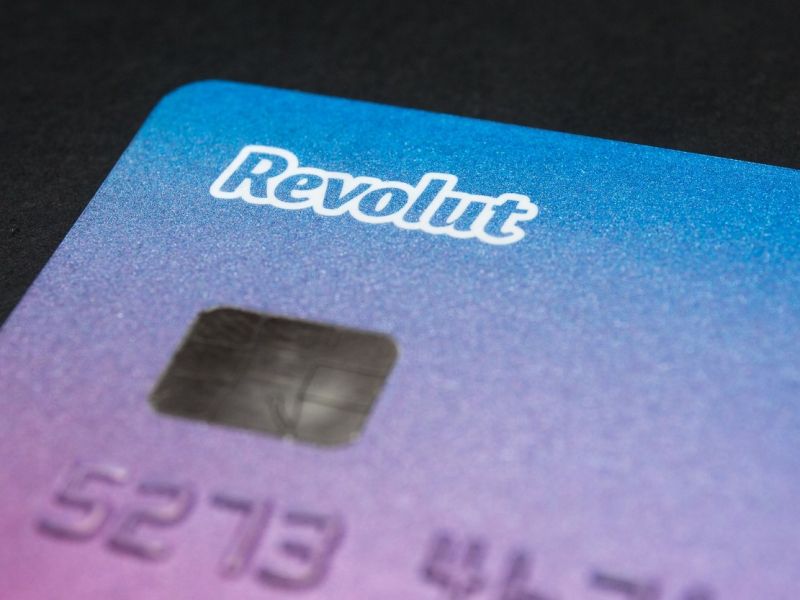 Vdor v Revolut: med ukradenimi podatki je lahko vaš potni list