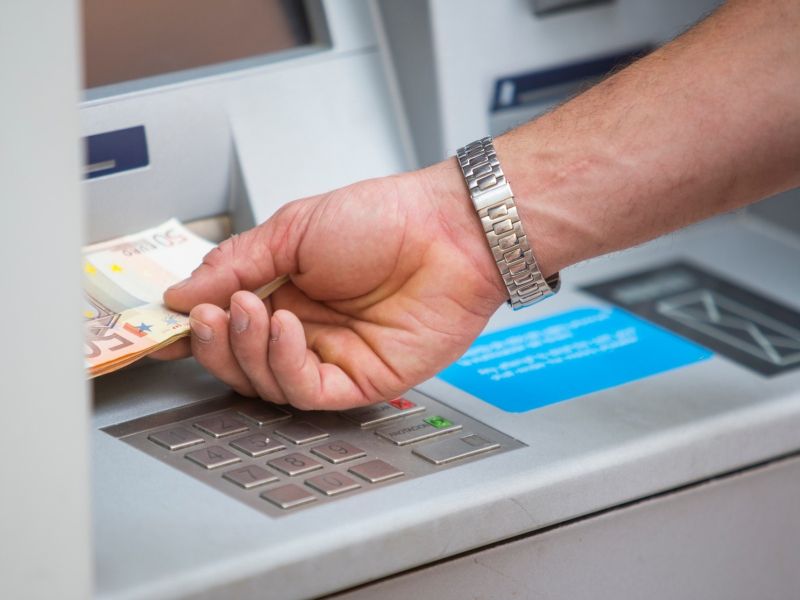 Koliko časa bomo sploh še potrebovali bankomate?