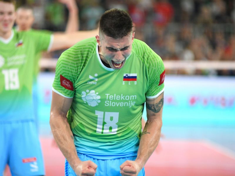 Slovenci z izjemno okrepitvijo po kolajno - odbojkarji rabili točno to