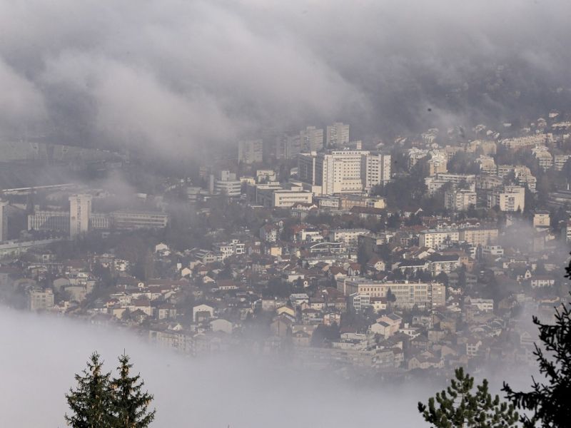 V Italiji preiskujejo "vikend ostrostrelce", ki naj bi v Sarajevu streljali na civiliste