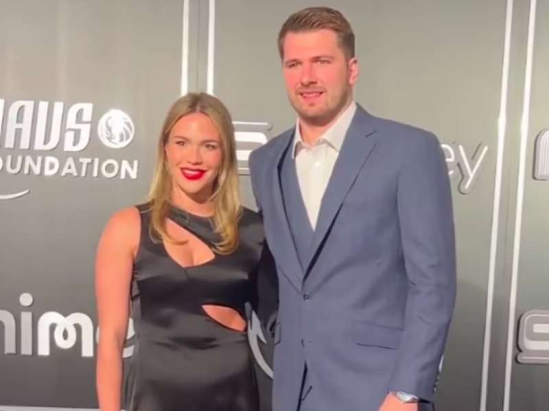 Luka Dončić na dieti, a Anamaria ga še naprej razvaja, tole je hit poletja (foto)