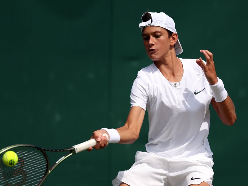 Izjemna Slovenca navdušila v Wimbledonu. Zgodovinski zmagi na svetu travi