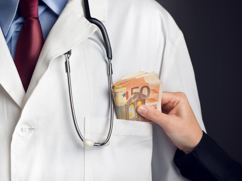 Spopad za zdravstvene milijone: Kdo vse se je pritožil in na kaj?