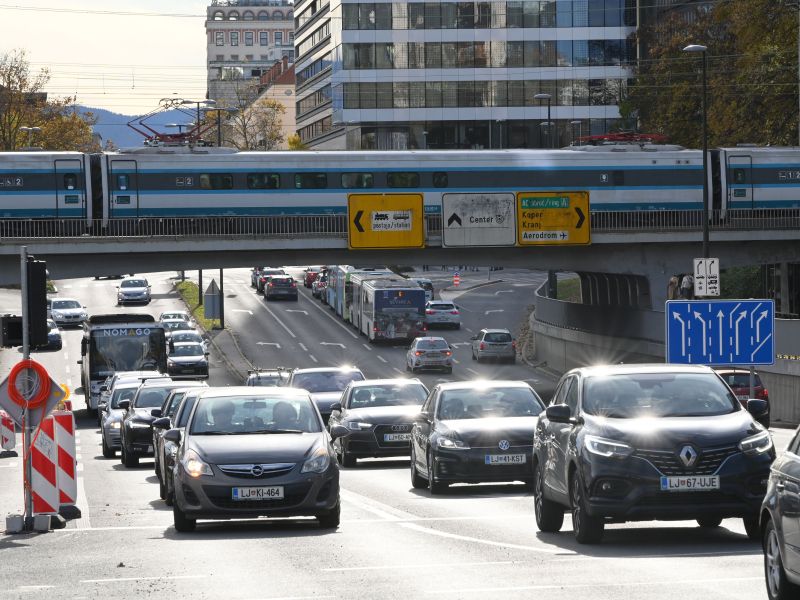 Zaradi zasedanja Parlamentarne skupščine Nata zaprta Dunajska cesta v Ljubljani