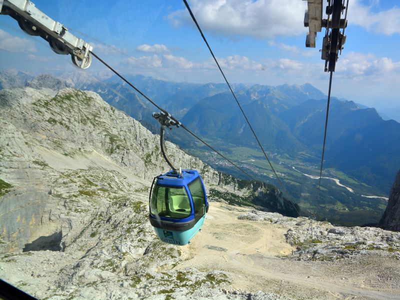 Novi izzivi in cene na slovenskih smučiščih