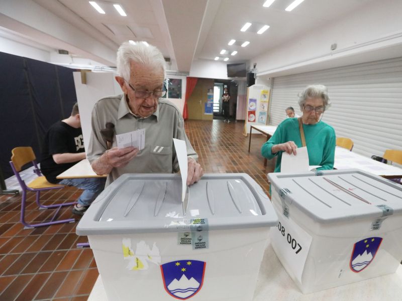 Zadnji dan za nagovarjanje volivcev, opolnoči nastopi volilni molk