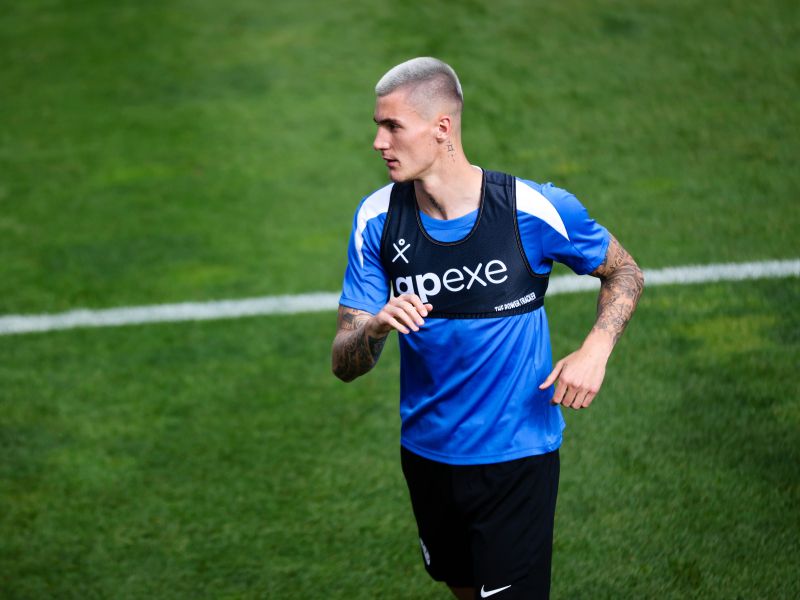 Šeško z reprezentanco tudi v Švici, ta fotografija pove vse