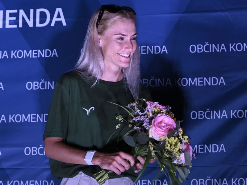 Tina Maze izzvala Pogačarjevo Urško – poziv je jasen, bo sprejela? (foto)