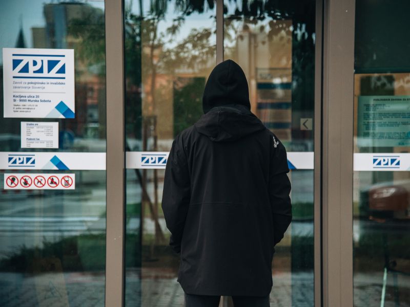 Analiza: V katerih poklicih bo srednjeročno največ prostih delovnih mest?