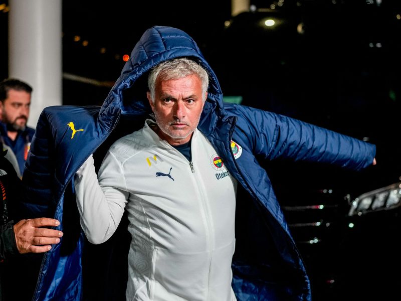 Kar je Mourinho v hotelu v Istanbulu pustil za seboj, odmeva po celem svetu