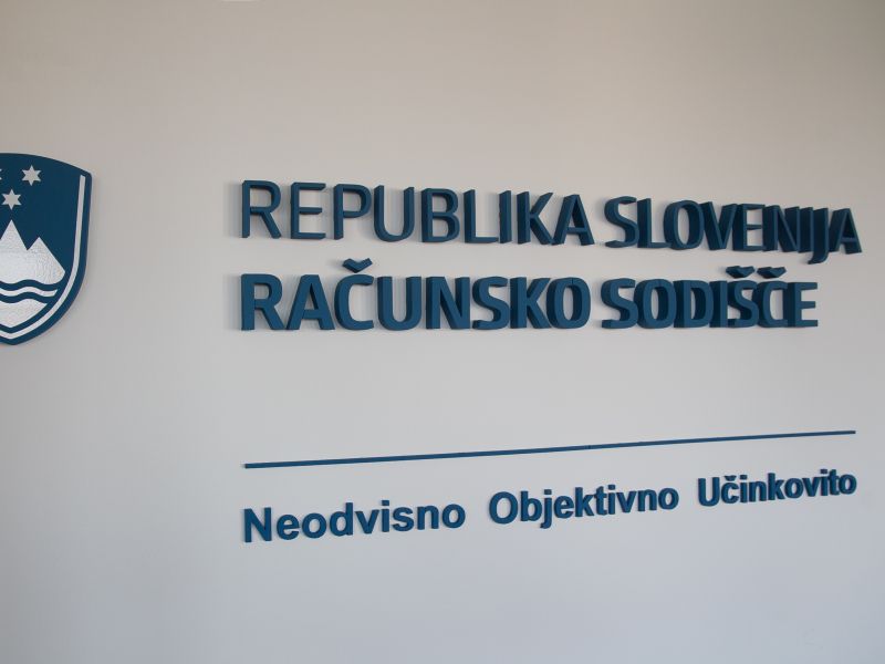 Računsko sodišče ugotovilo resne nepravilnosti na Državni volilni komisiji