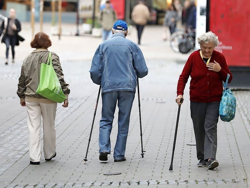 Pokojninska reforma: jo bodo oklestili ali spremembe ostajajo?