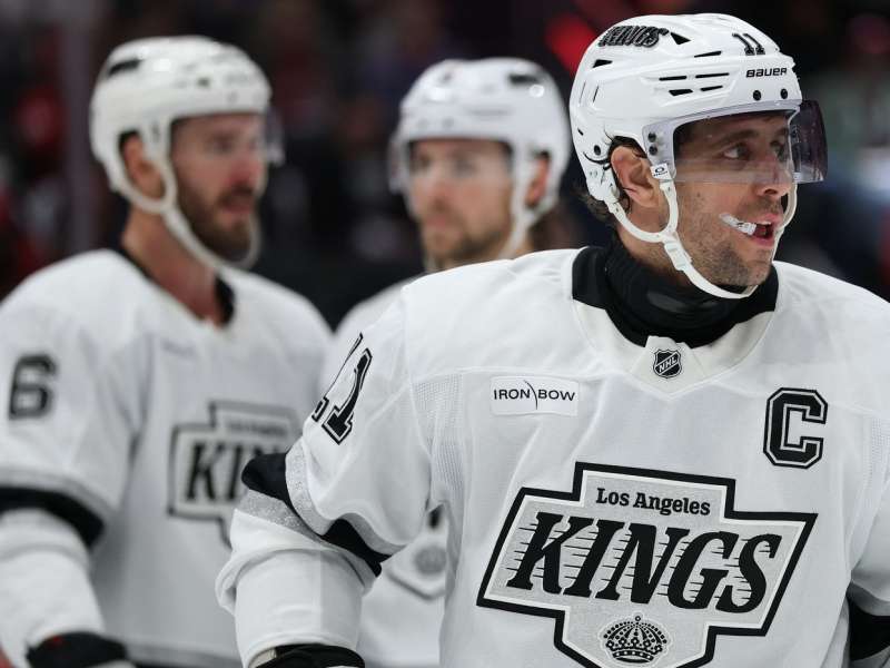 Kralji ostajajo nerešljiva uganka za Montreal, Kopitar prispeval svoj delež