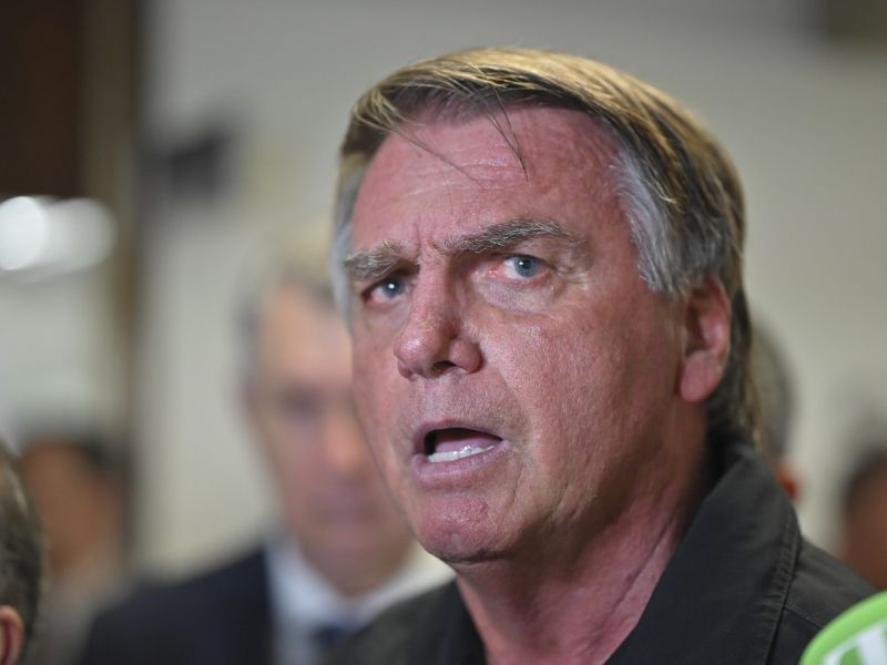 Bolsonaro pridržan po poškodbi elektronske zapestnice