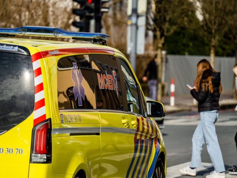 Na Goriškem delavec z gradbenega odra padel v smrt