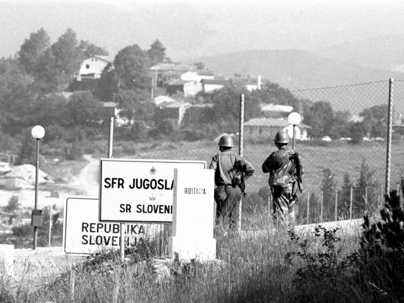 Obeležujemo 34 let od odhoda zadnjega vojaka JLA iz Slovenije