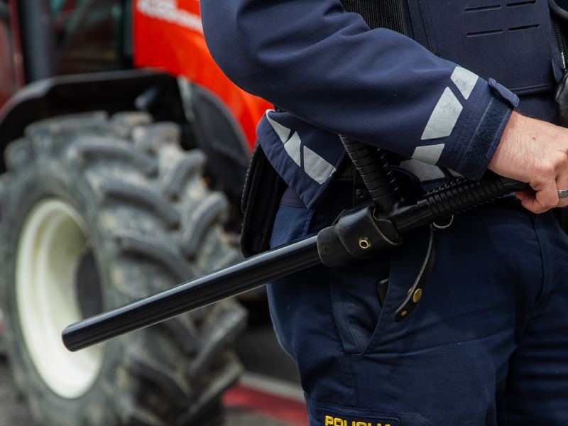 Tožilstvo zaradi napada na kmeta iz Kleč obtožilo tri Rome