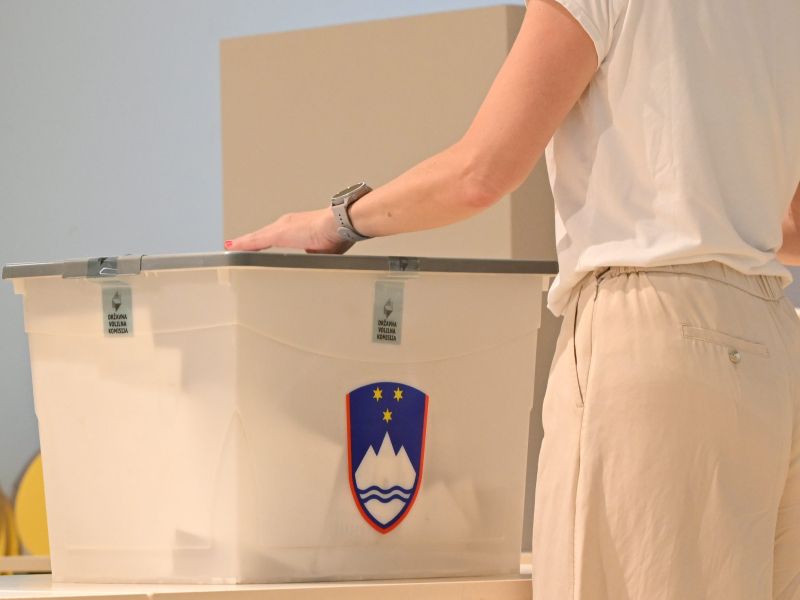 Kdo bo novi župan Izole? Anketa razkriva presenetljiv razplet