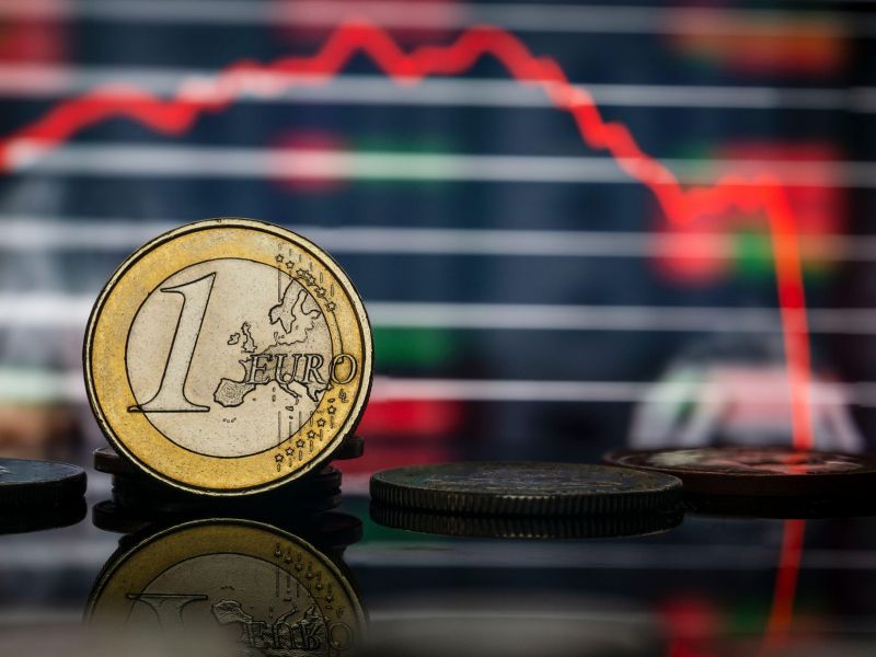 Umar znatno poslabšal napoved letošnje gospodarske rasti