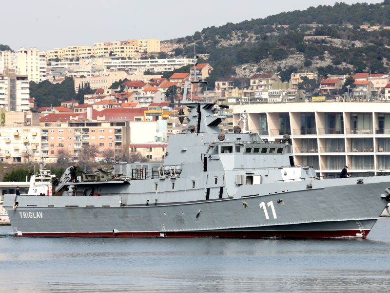 Hrvati modernizirajo slovensko bojno ladjo: Kakšna je cena za to?