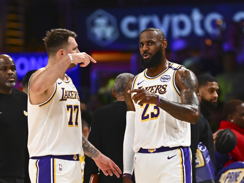 Kar je LeBron naredil Dončiću ob podpisu pogodbe, je razdelilo navijače Lakersov